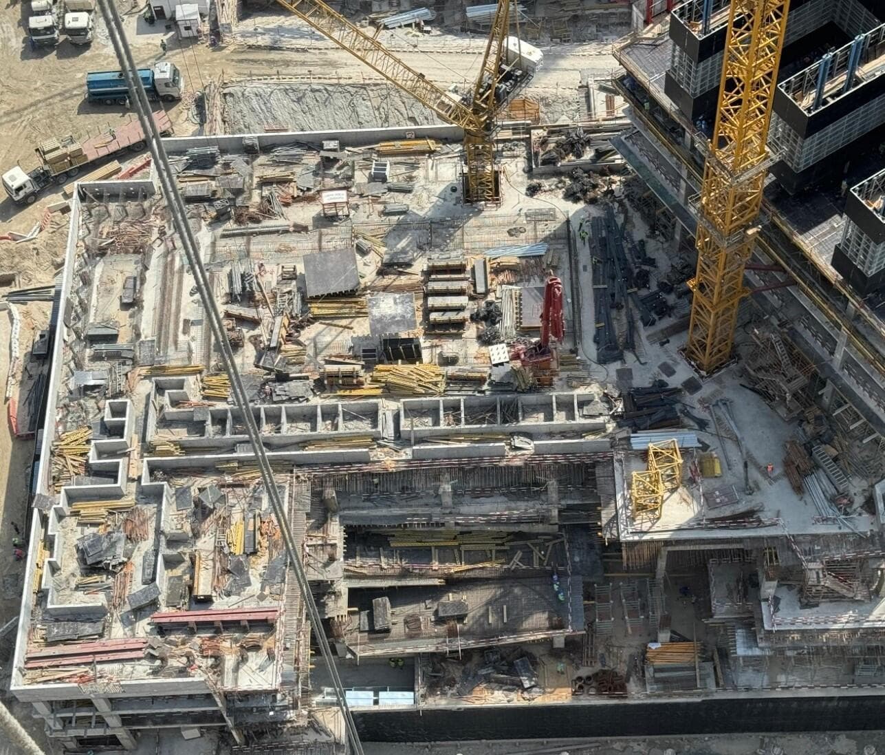 Peninsula Four - Construction