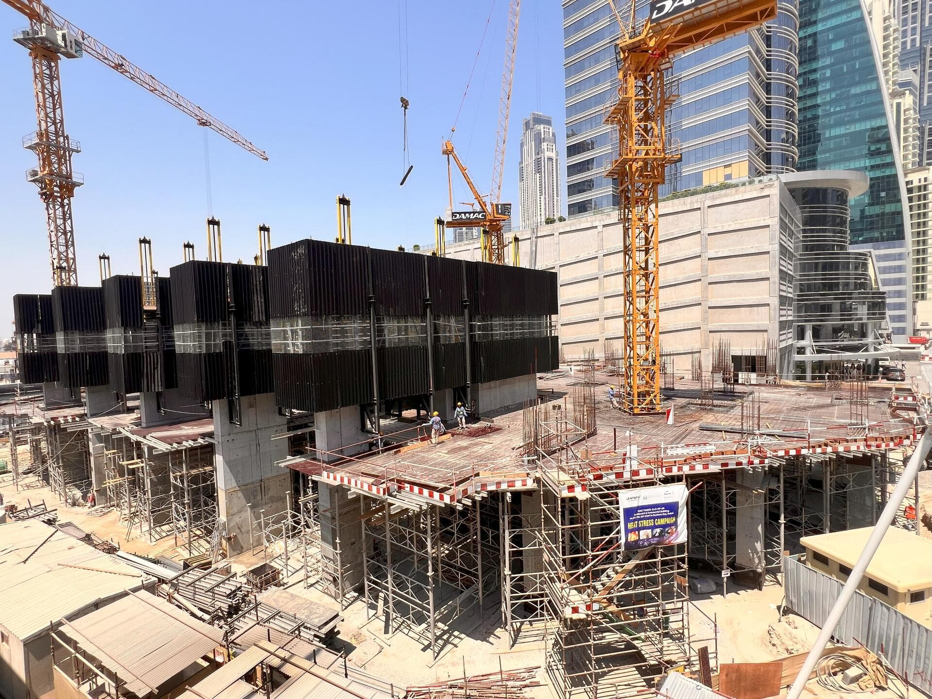Chic Tower - Construction