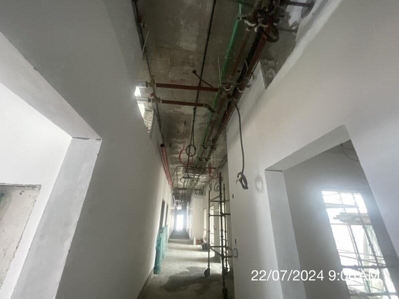 Royal Regency - Construction
