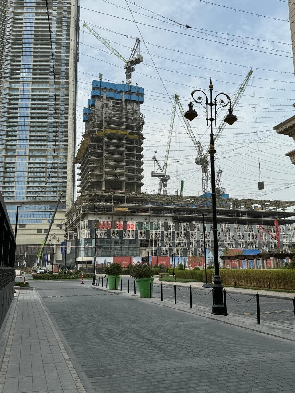 Al Habtoor Tower - Construction