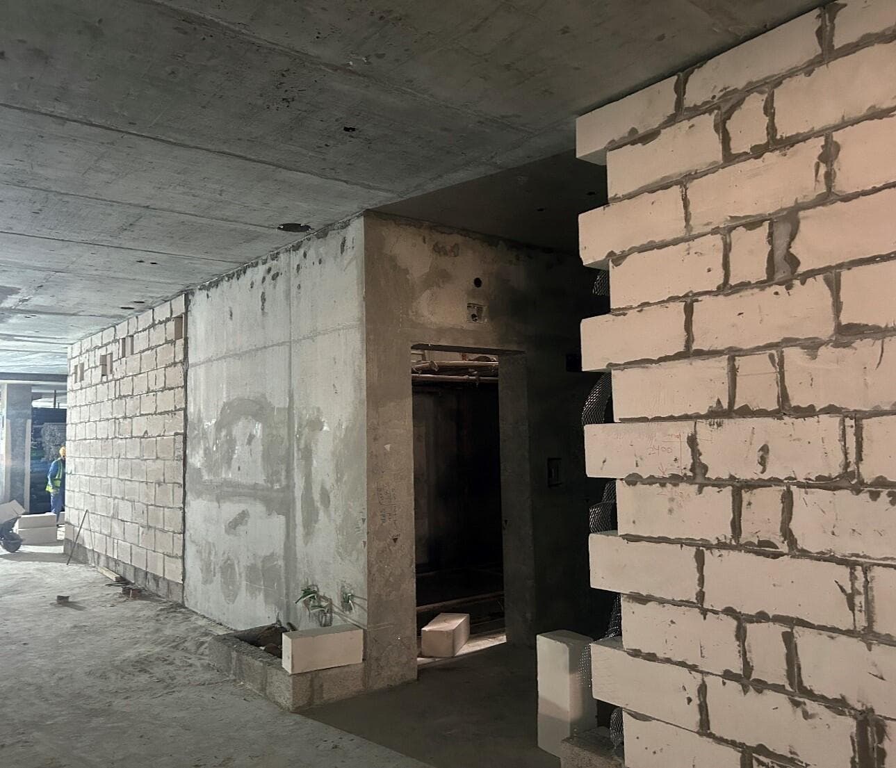 Peninsula Four - Construction