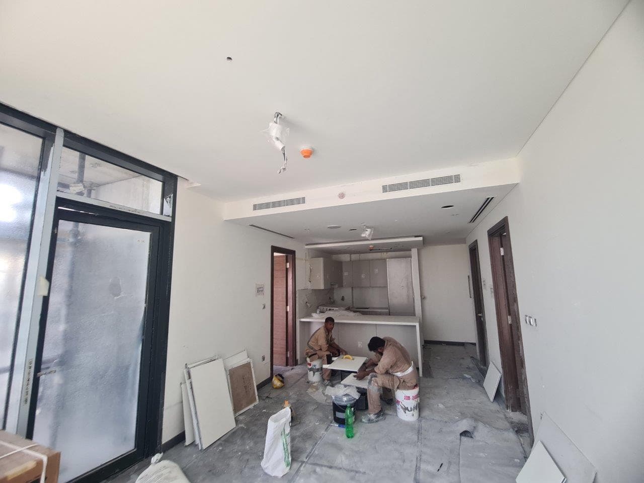 The Crest - Construction