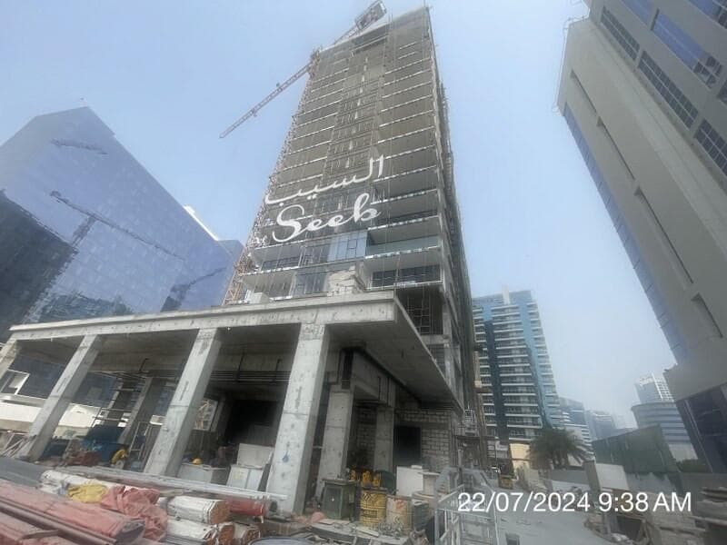 Royal Regency - Construction