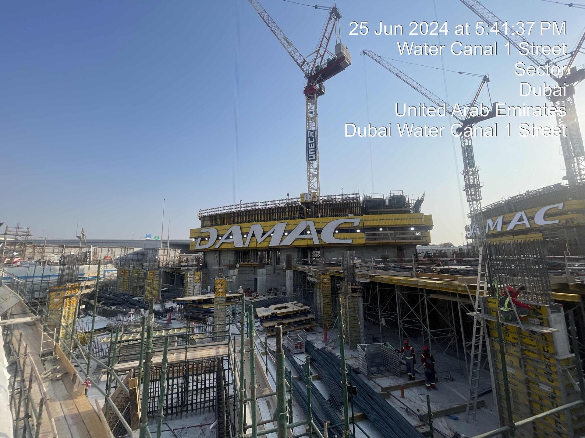 Safa One - Construction