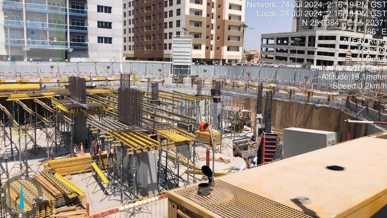 Azizi Grand - Construction