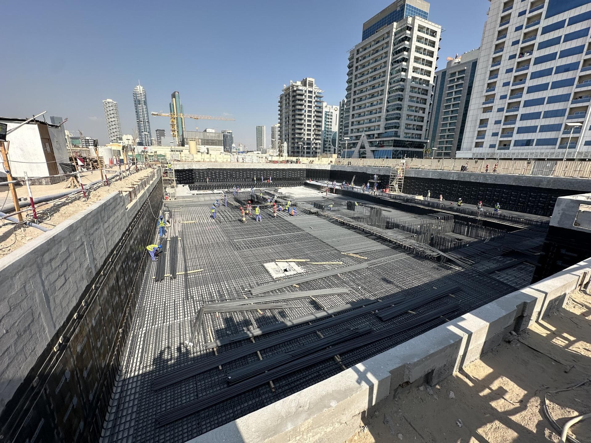 The First Collection Dubai Sports City - Construction