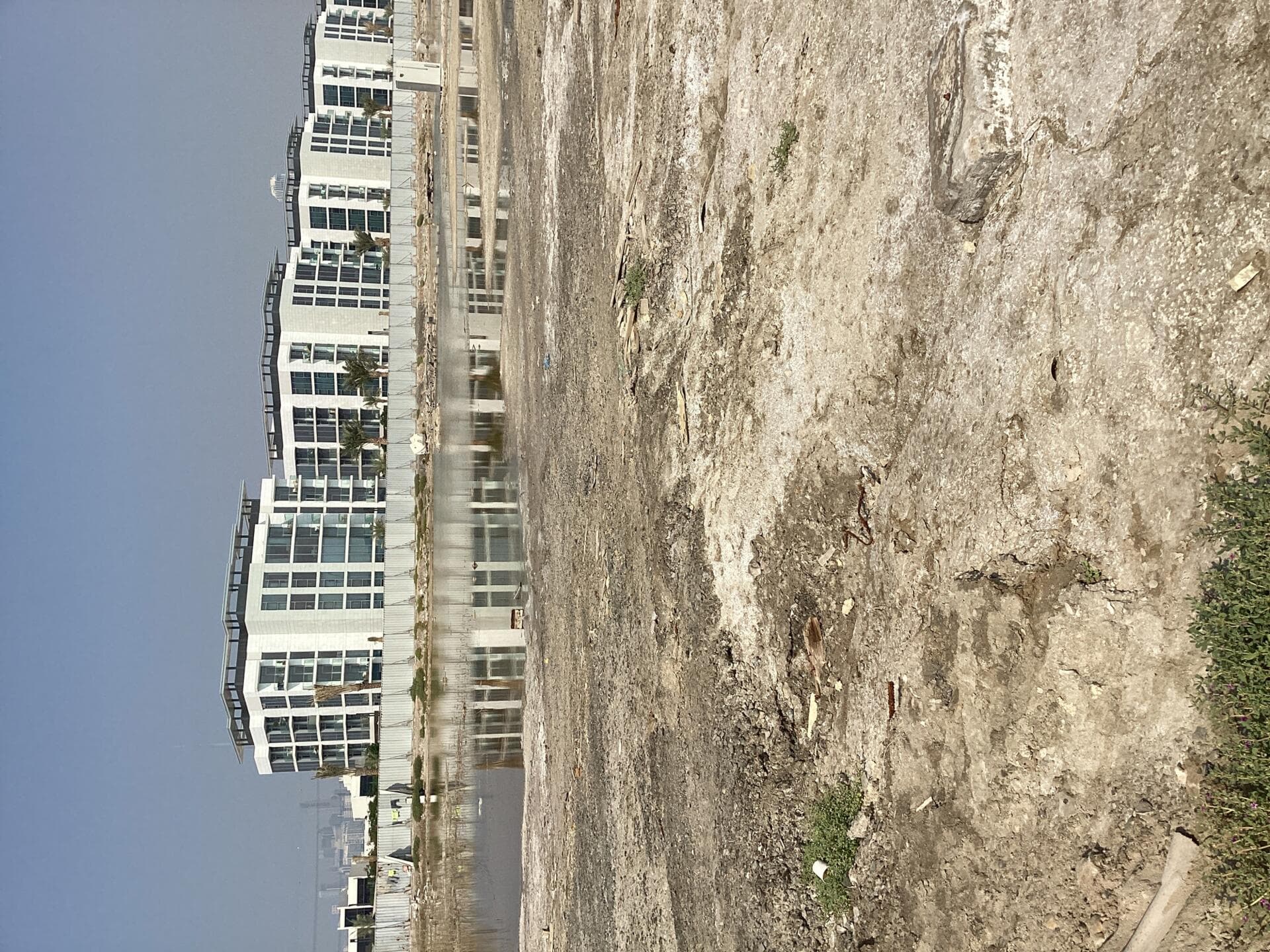 Naya - Construction