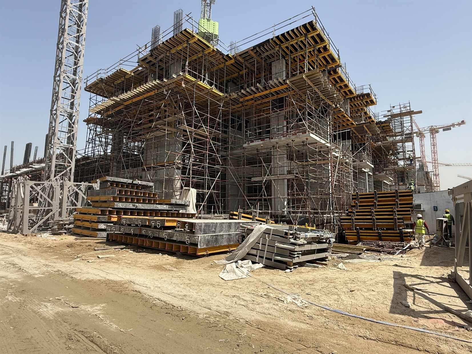Club Place - Construction