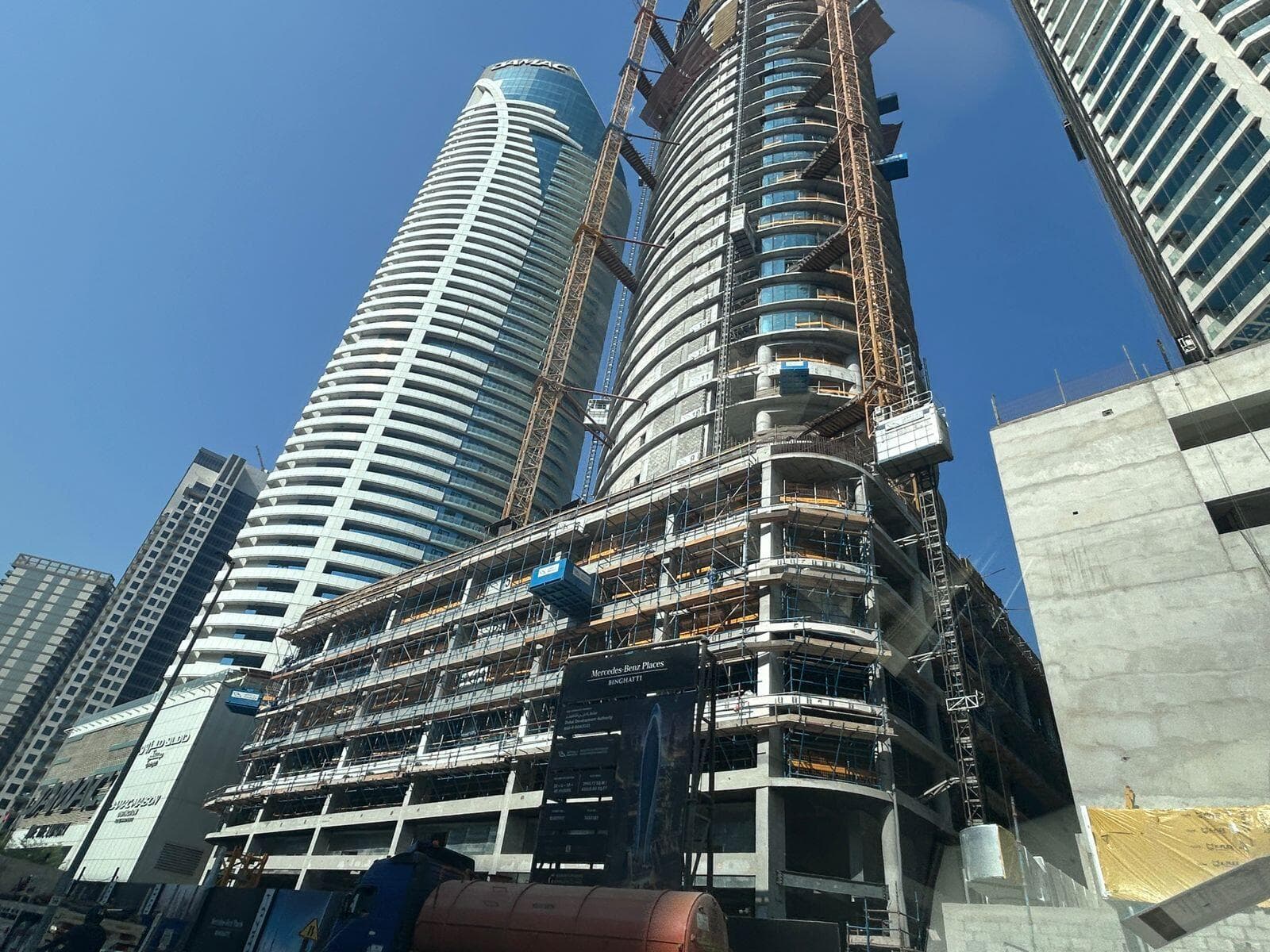 Mercedes Benz Places by Binghatti - Construction