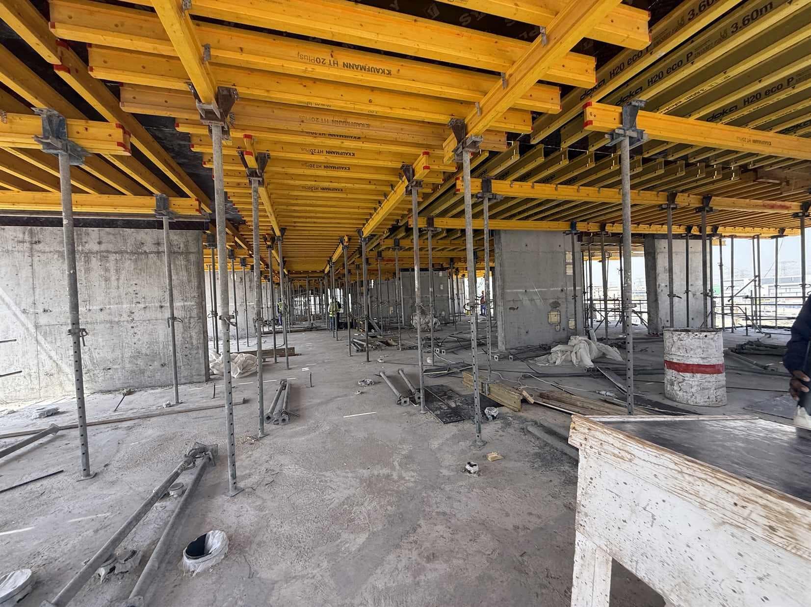 Club Place - Construction