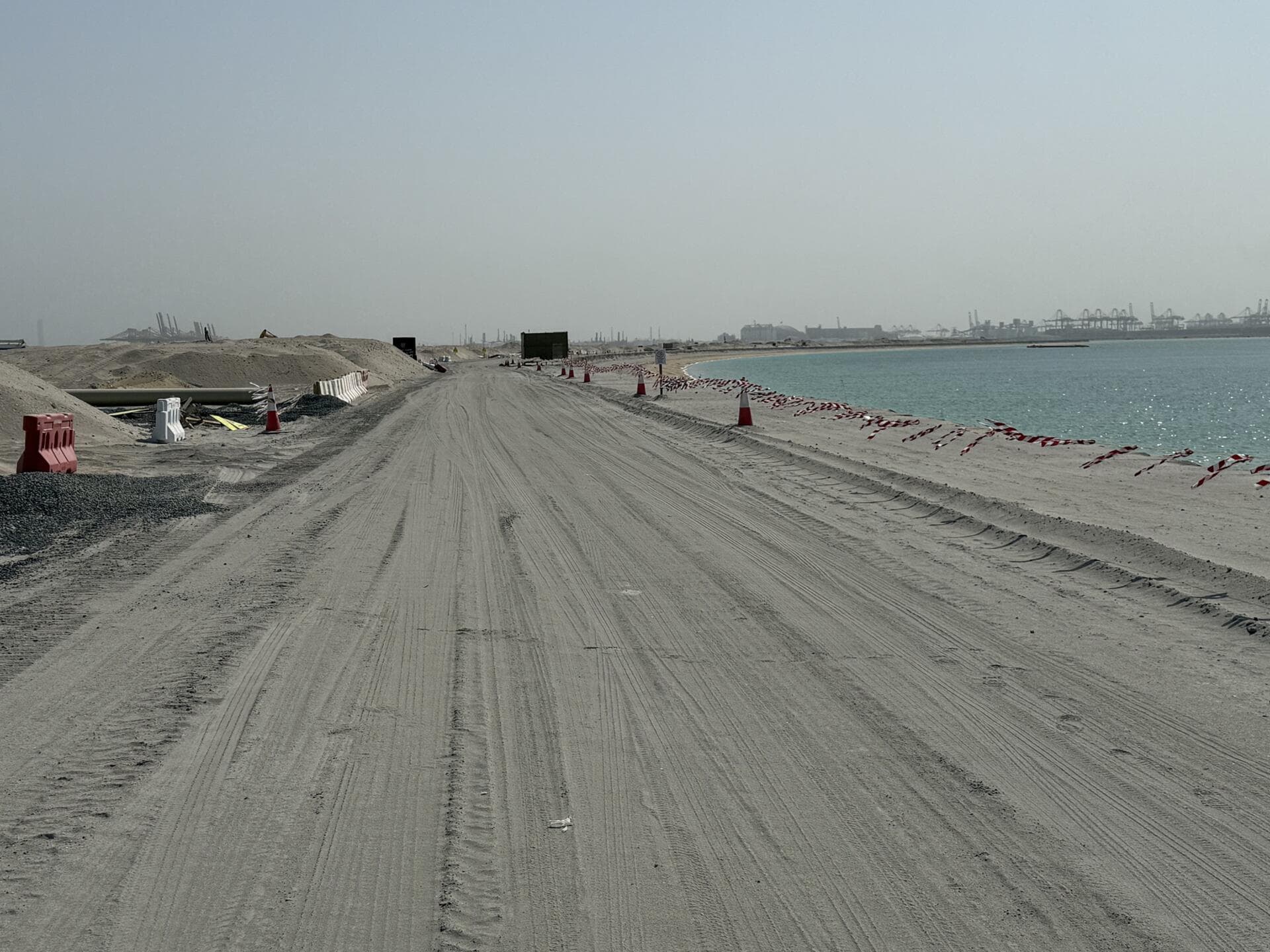 Palm Jebel Ali — The Beach and Coral Villa Collections — Frond B - Construction