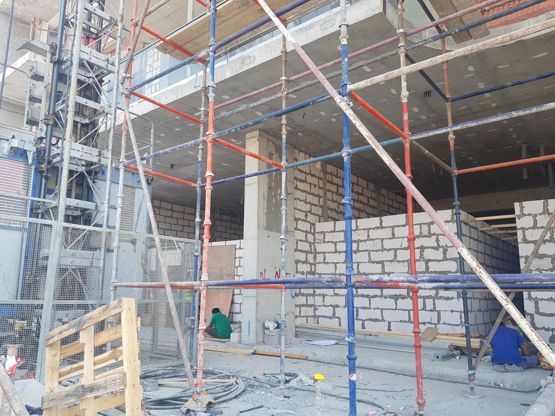 One Beverly - Construction