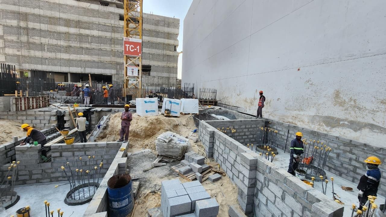 I'Sola Bella - Construction