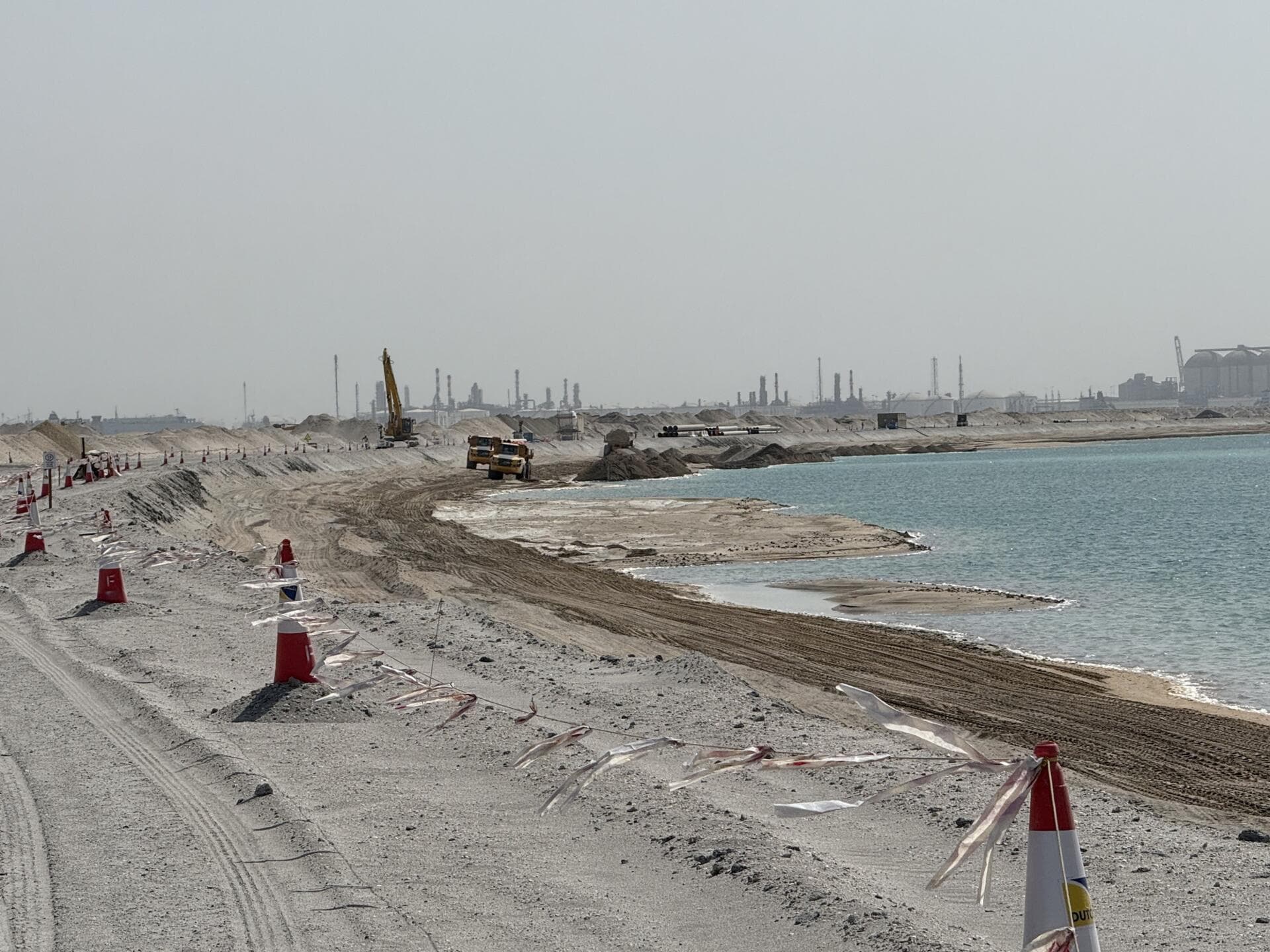 Palm Jebel Ali — The Beach and Coral Villa Collections — Frond C - Construction