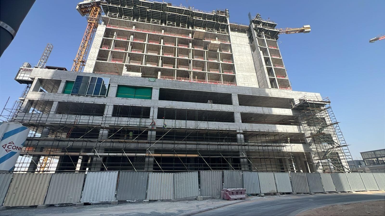 The First Collection Dubai Sports City - Construction