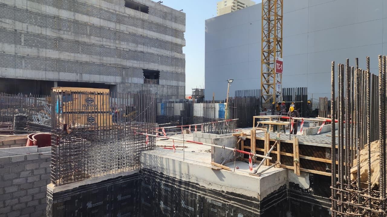 I'Sola Bella - Construction