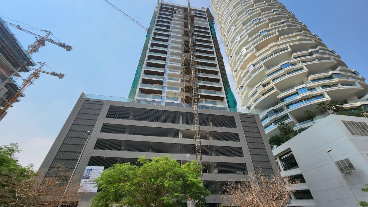 Views V - Construction