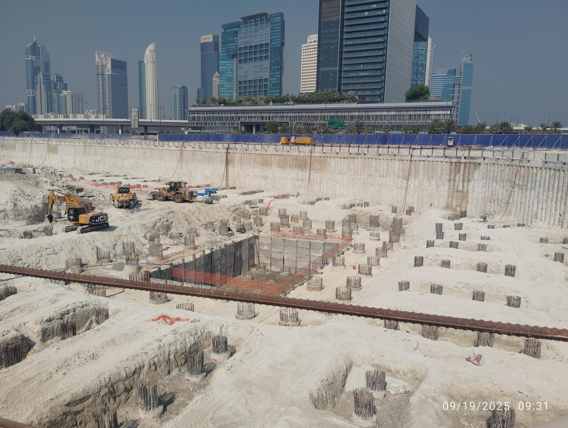 Address Residences Zabeel - Строительство