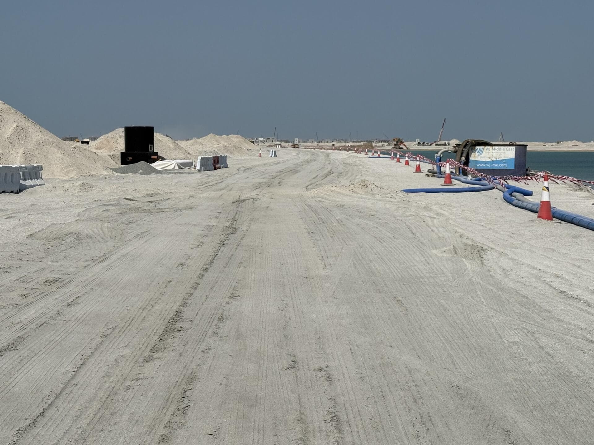 Palm Jebel Ali — The Beach and Coral Villa Collections — Frond B - Construction