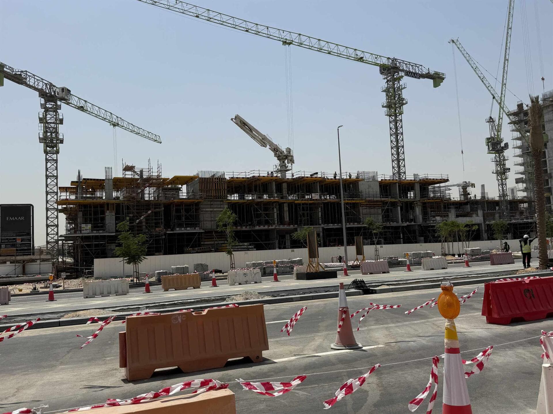 Club Place - Construction