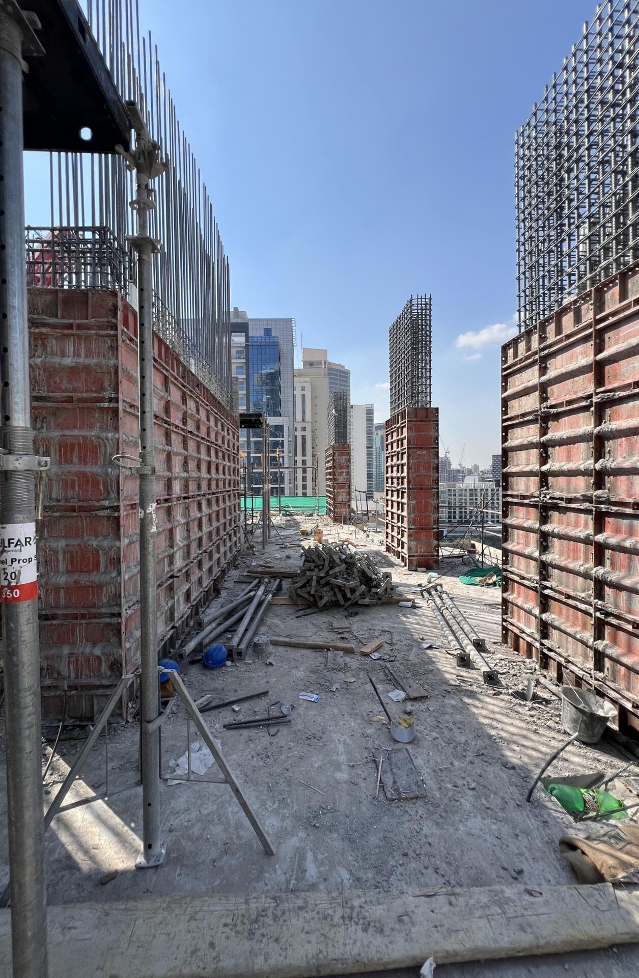 Waves 2 - Construction
