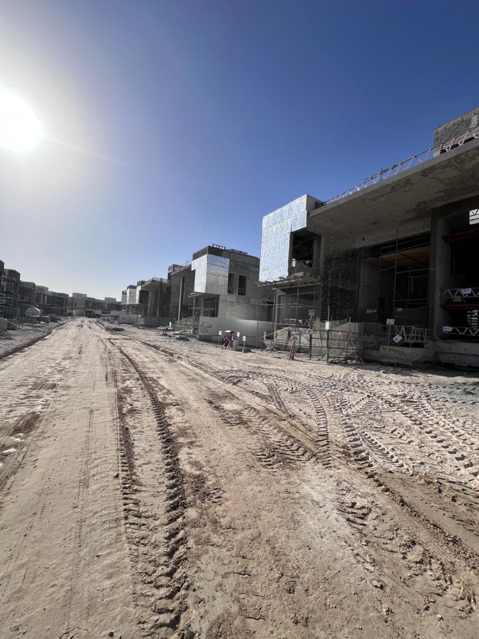 Venice Damac lagoons - Construction