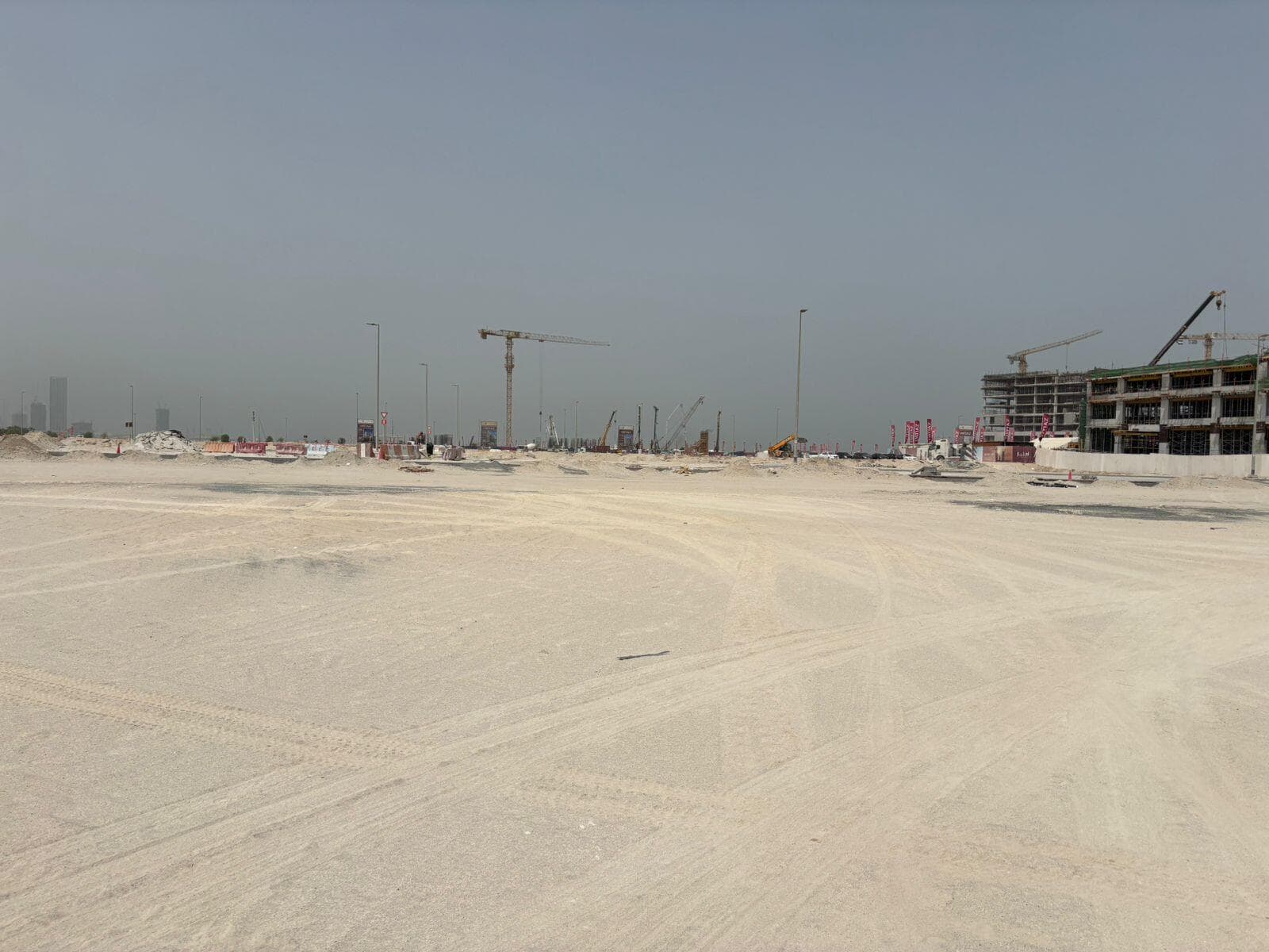 Floarea Breeze - Construction