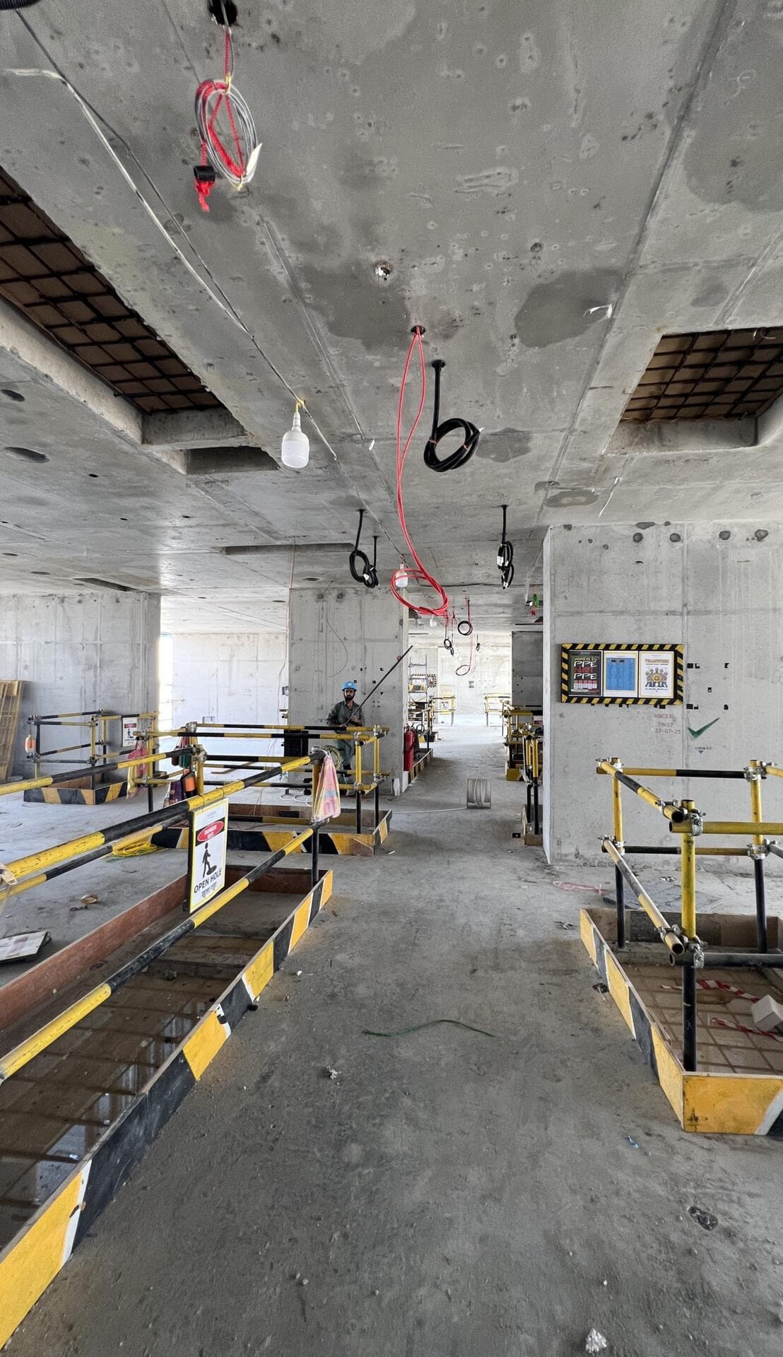330 Riverside Crescent - Construction