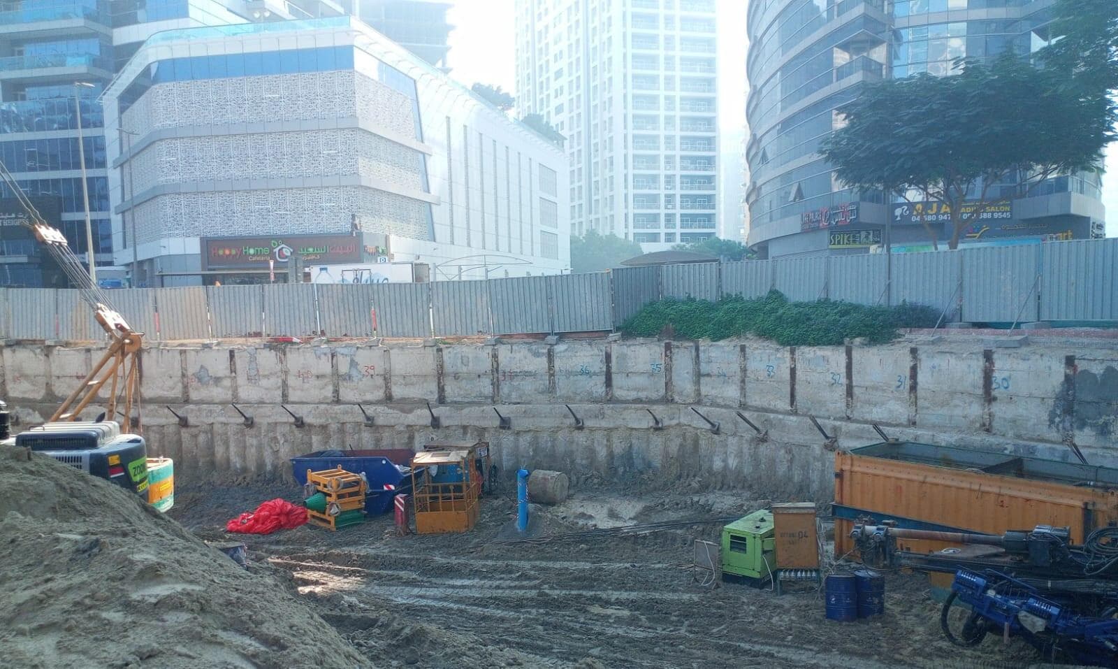 The One - Construction