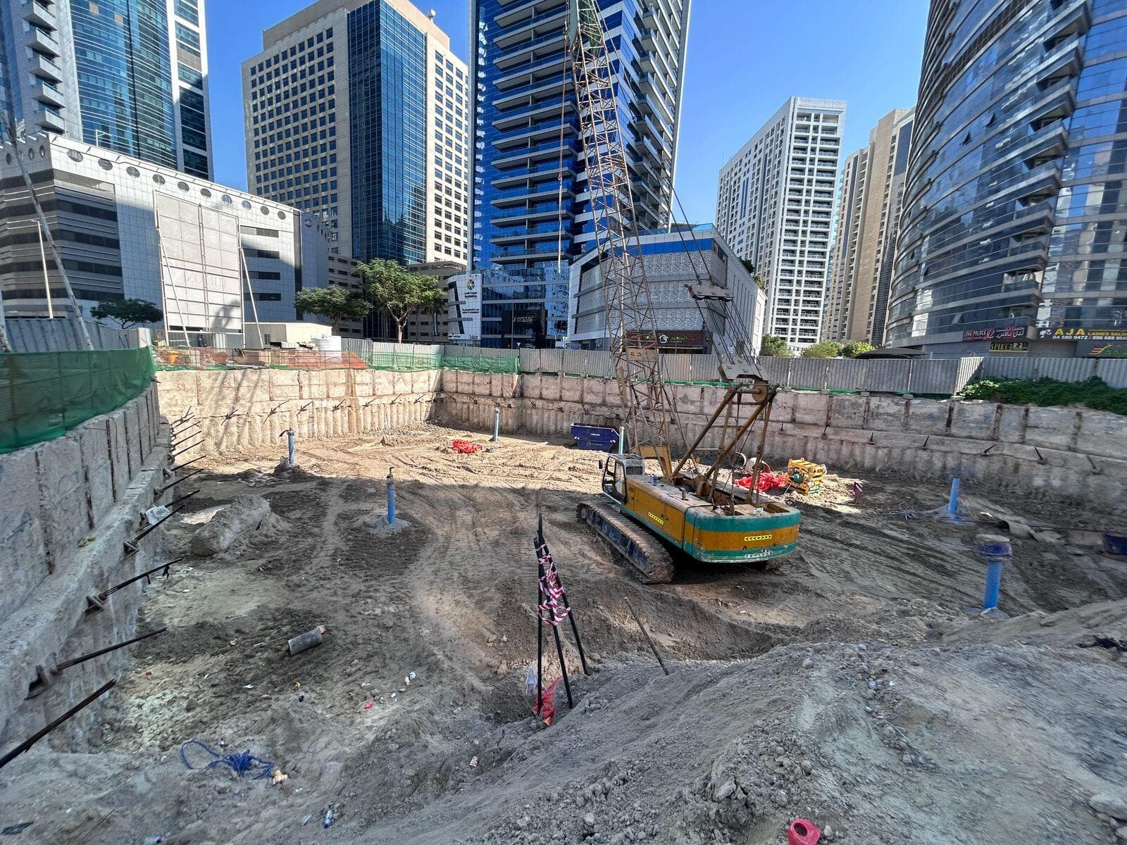 The One - Construction
