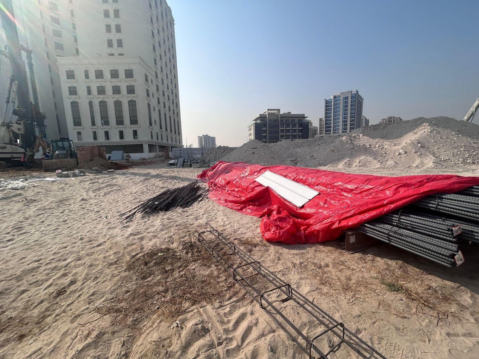 Floarea Oasis - Construction