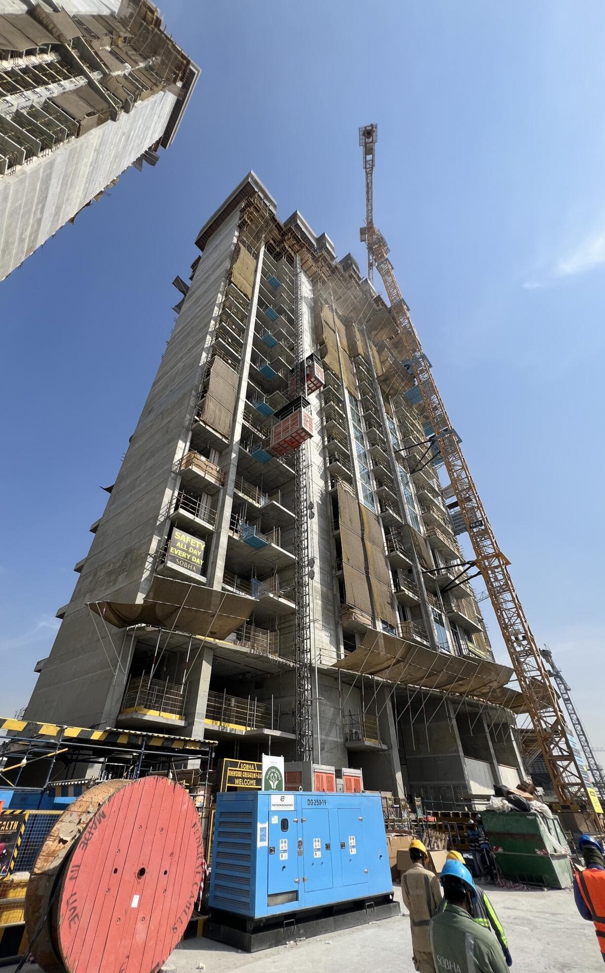 310 Riverside Crescent - Construction