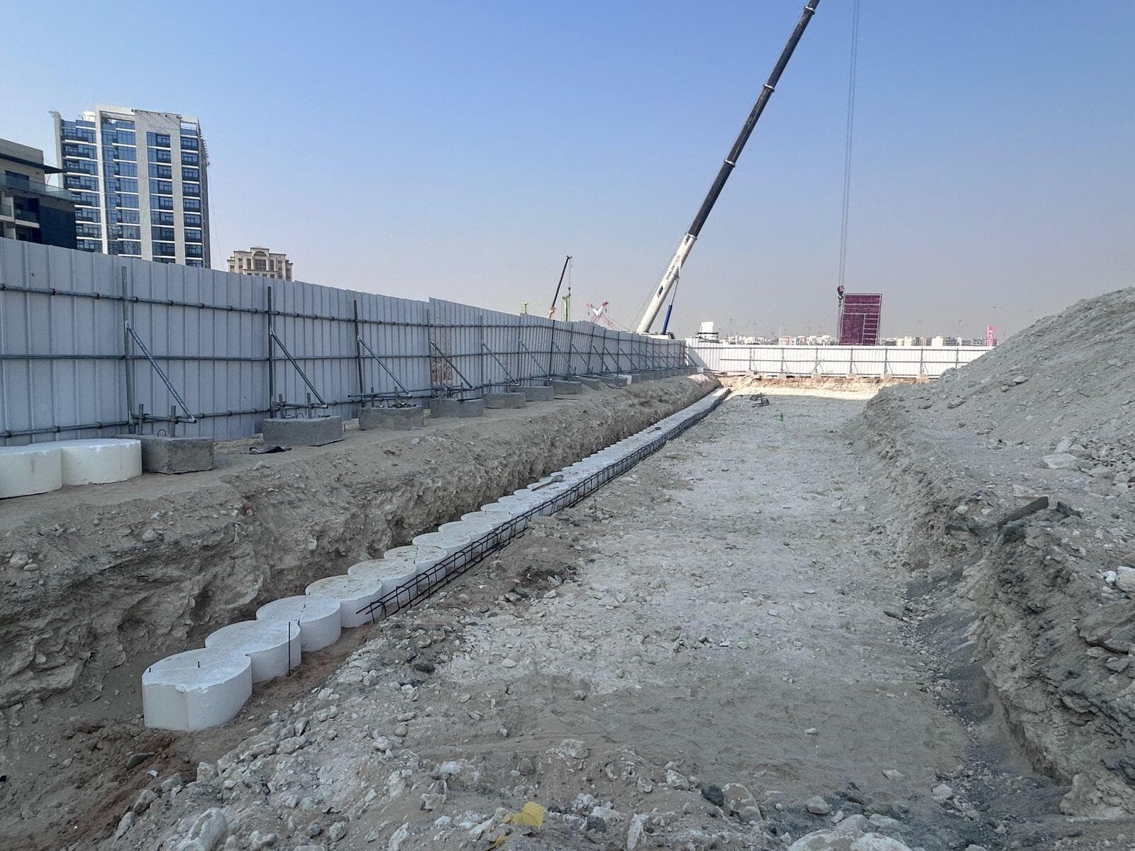 Floarea Oasis - Construction