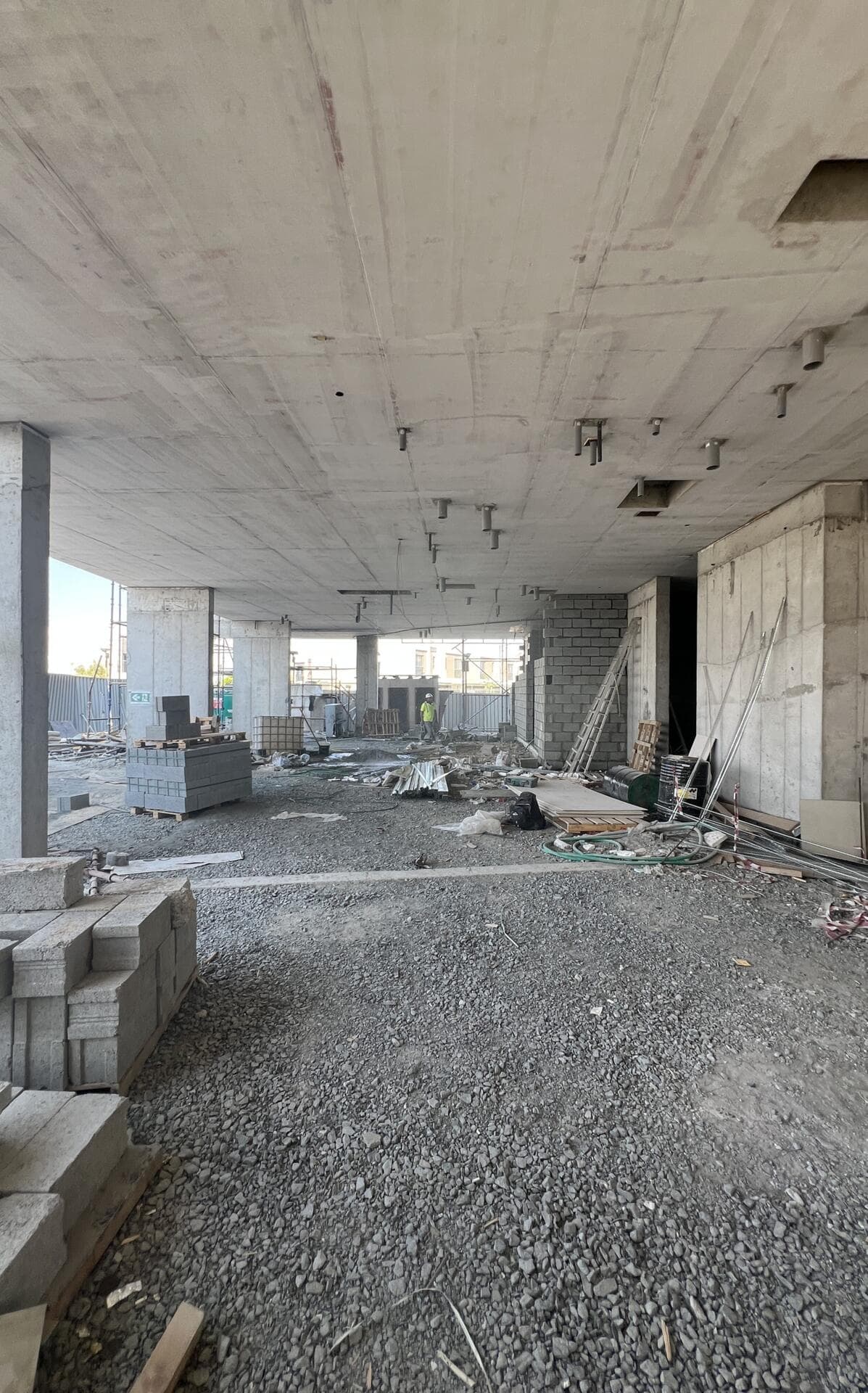 Bling Avenue 1 - Construction