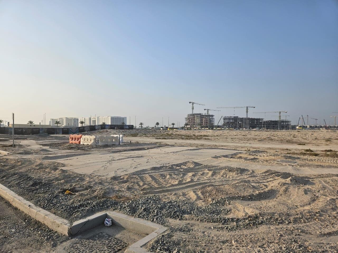 241 Waterside Residences - Construction