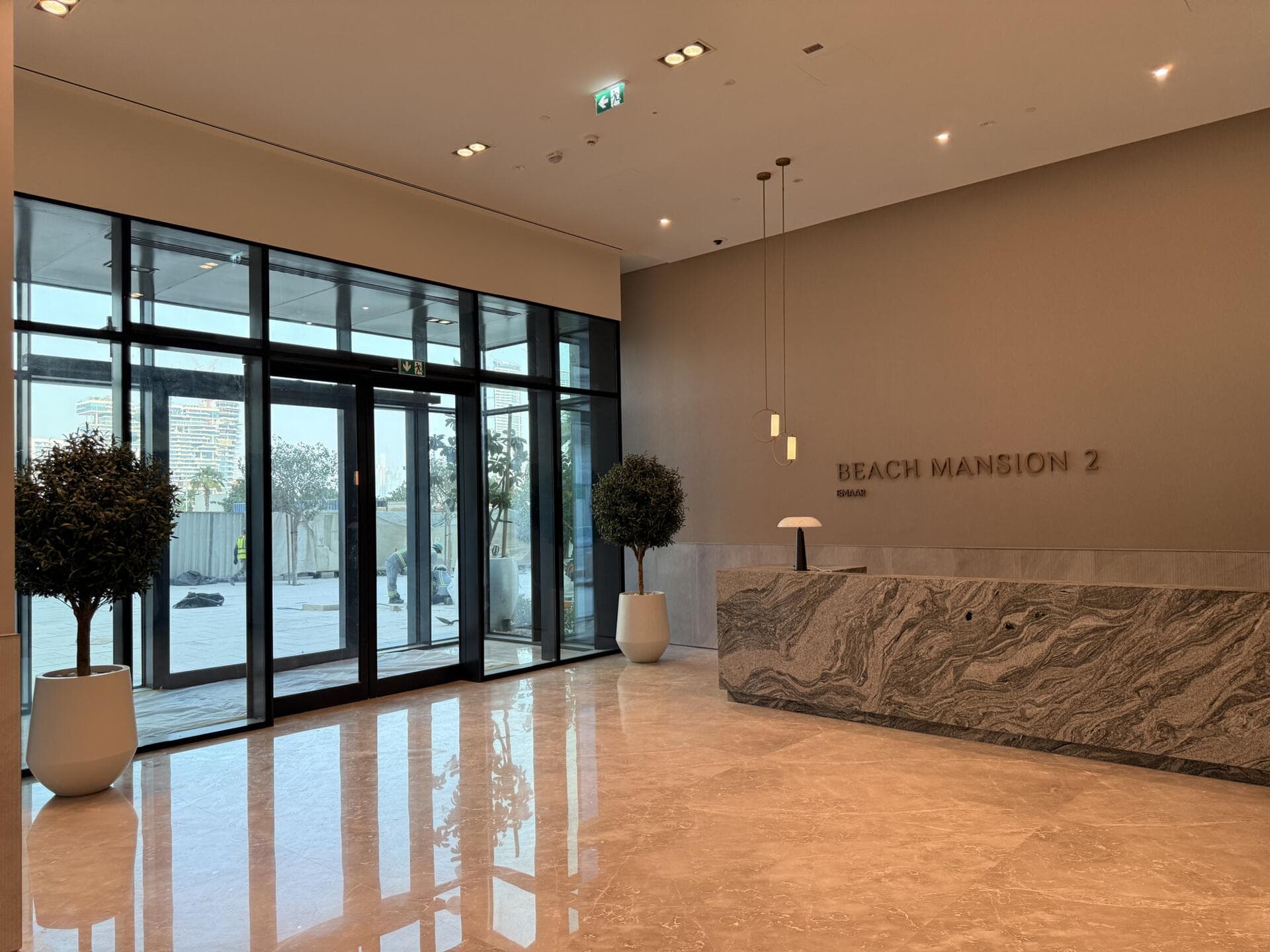 Beach Mansion - Construction