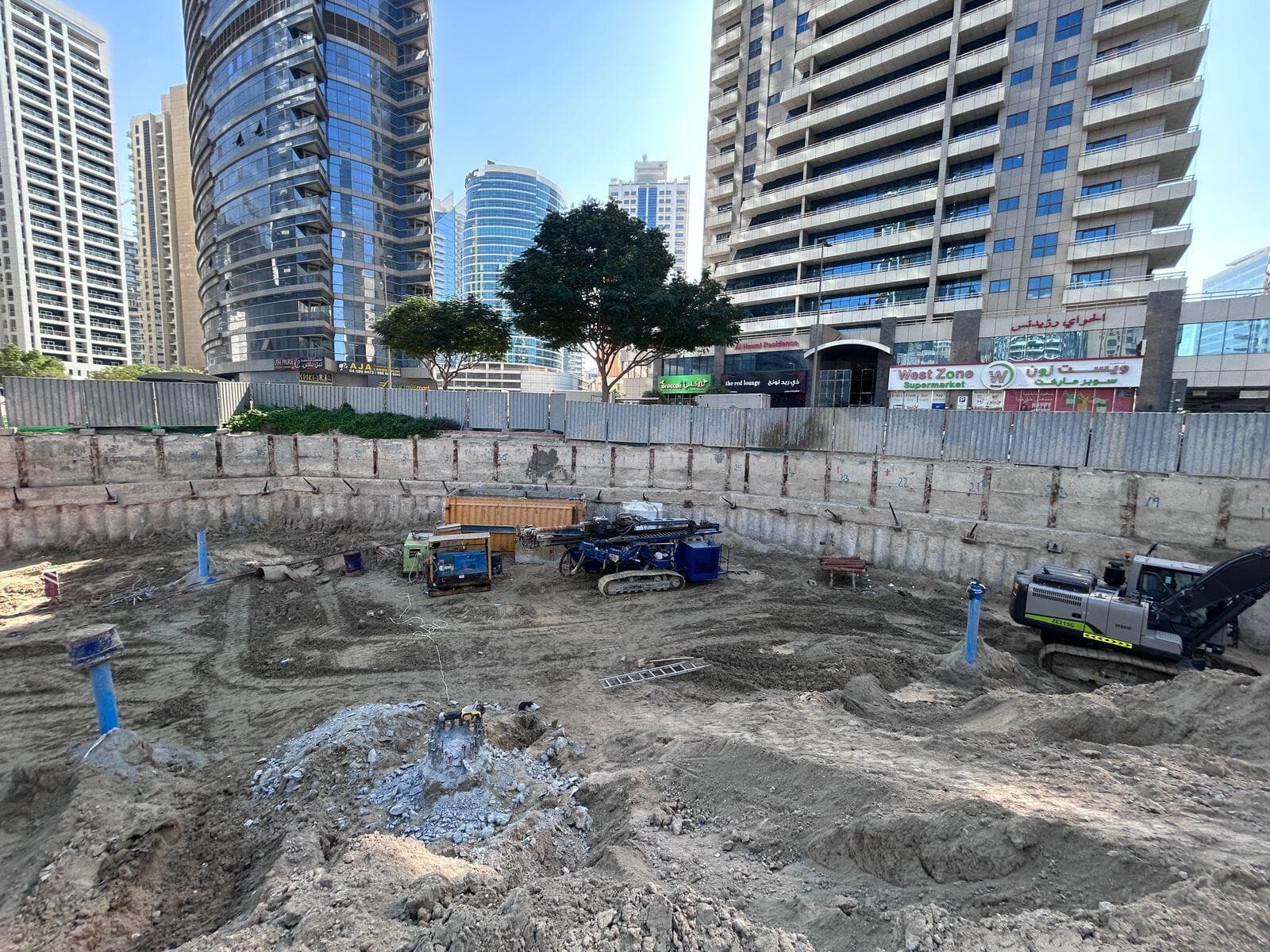 The One - Construction