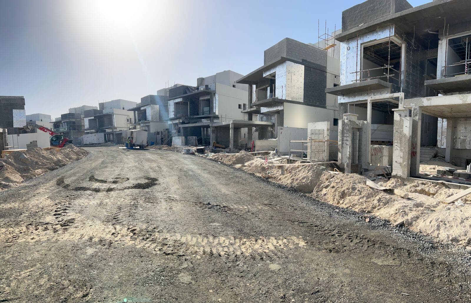 Venice Damac lagoons - Construction