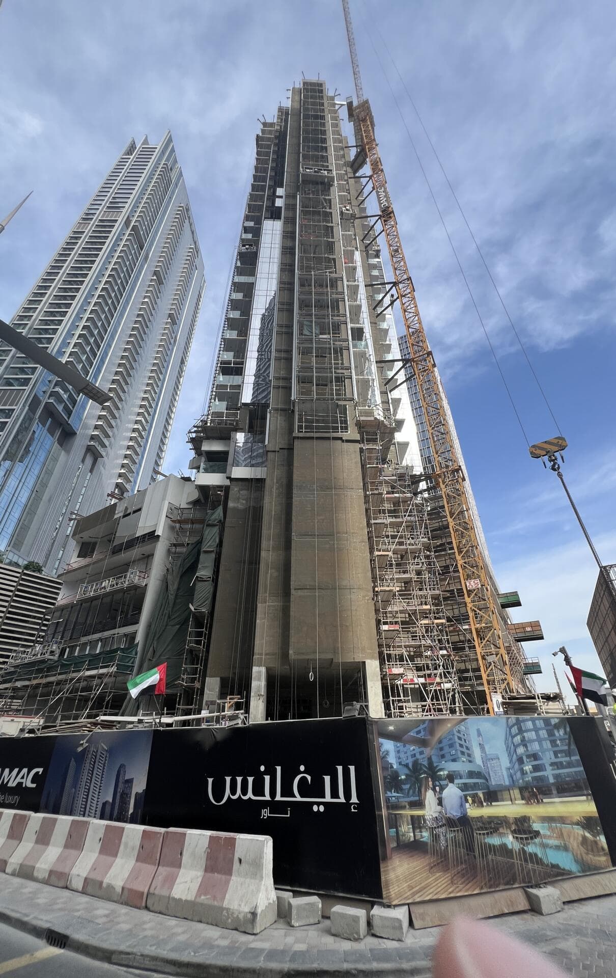 Elegance Tower - Construction