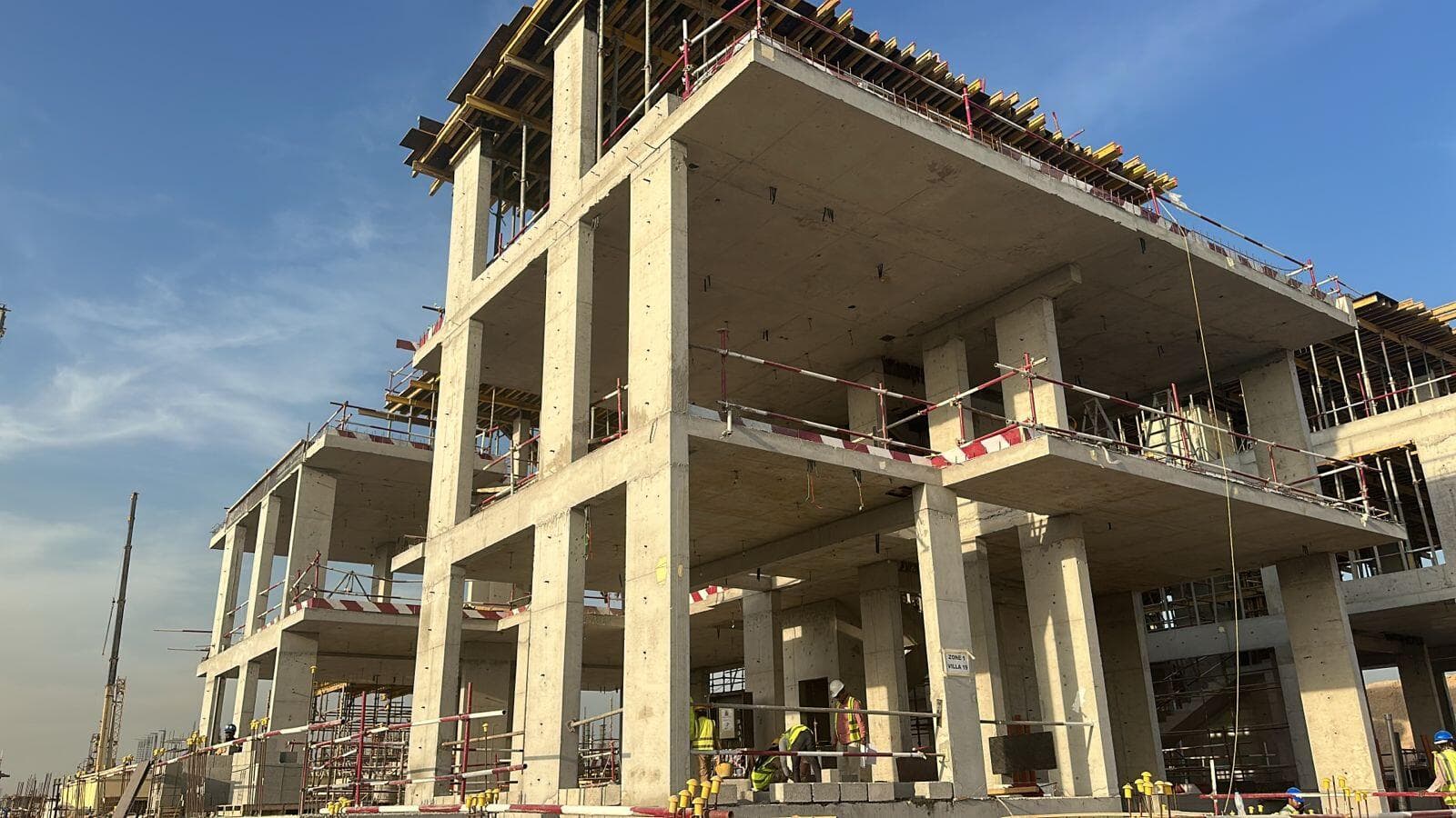 Nineteen Riviera Lagoon - Construction