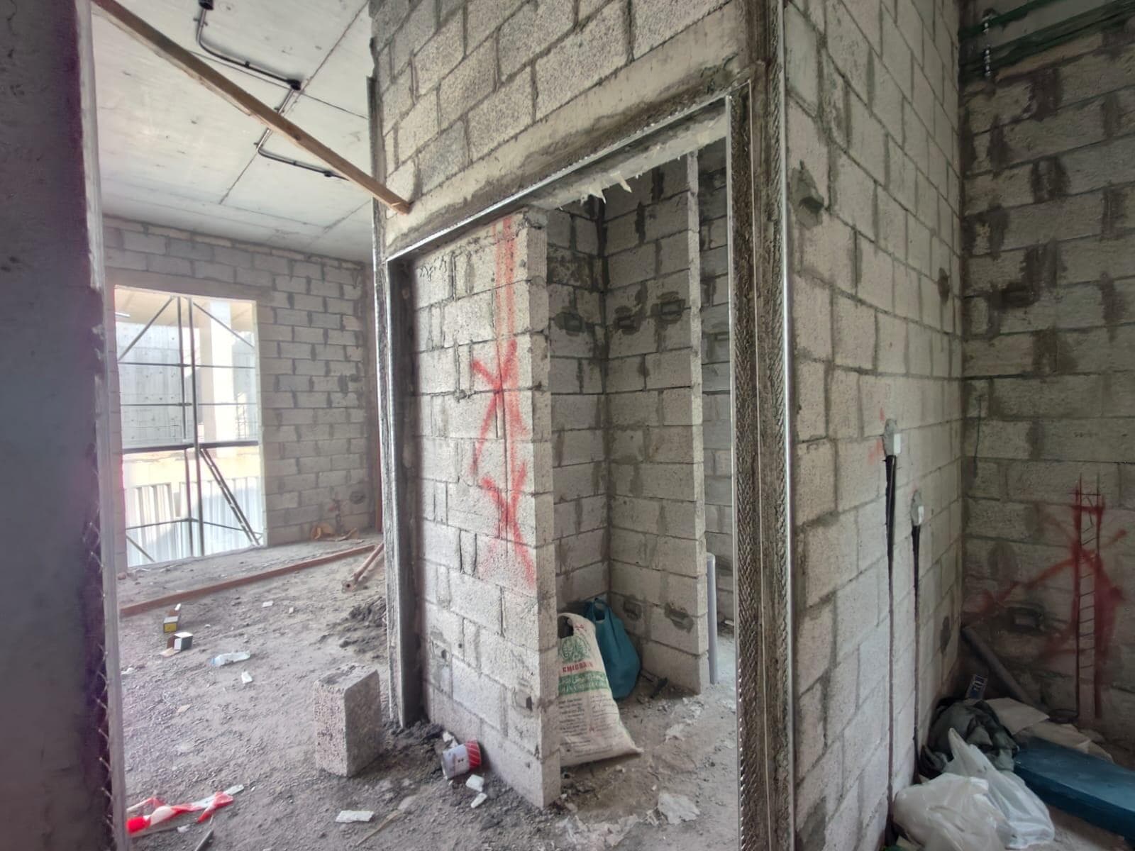 Lua Residences - Construction