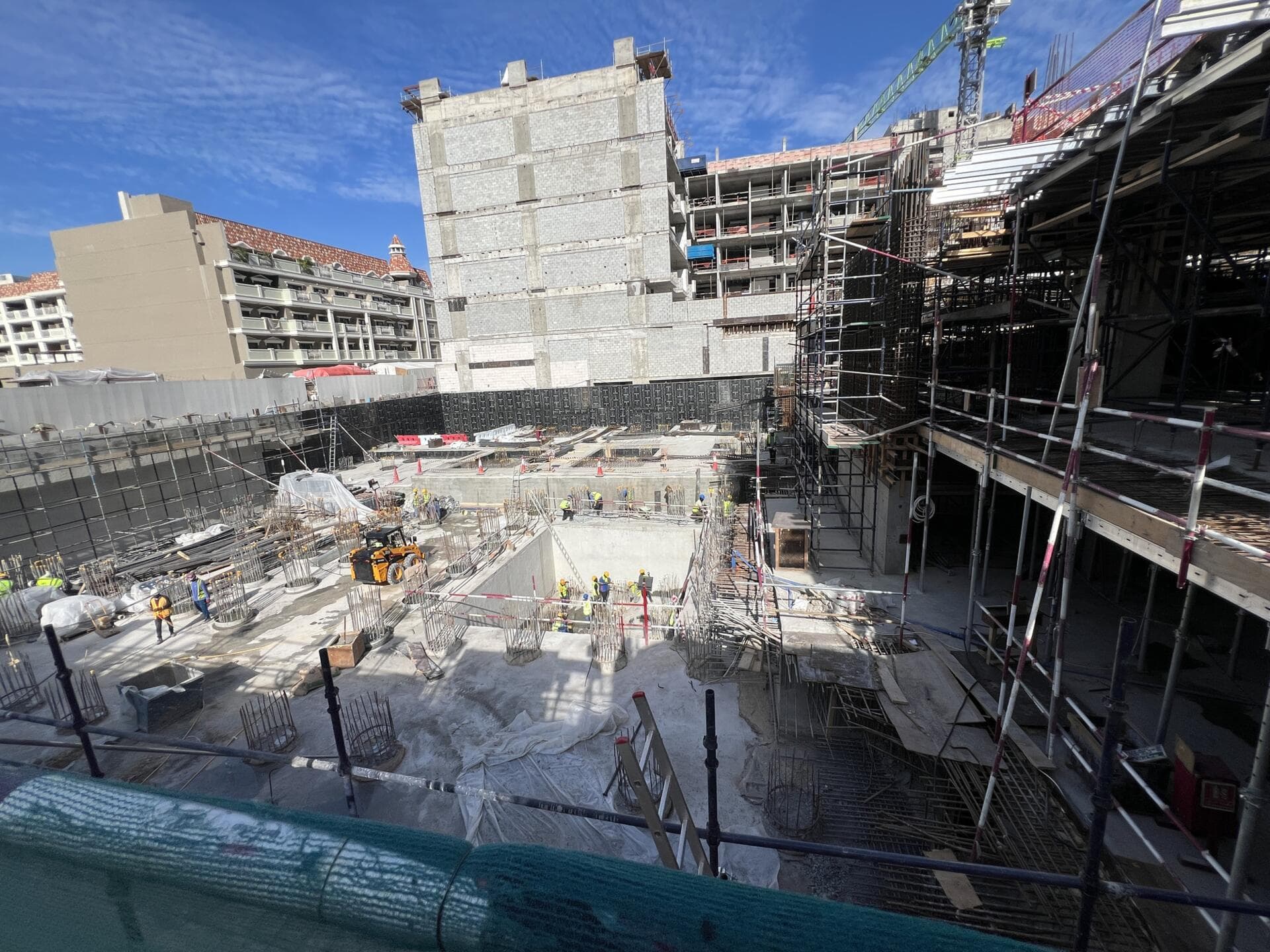 One Park Central - Construction