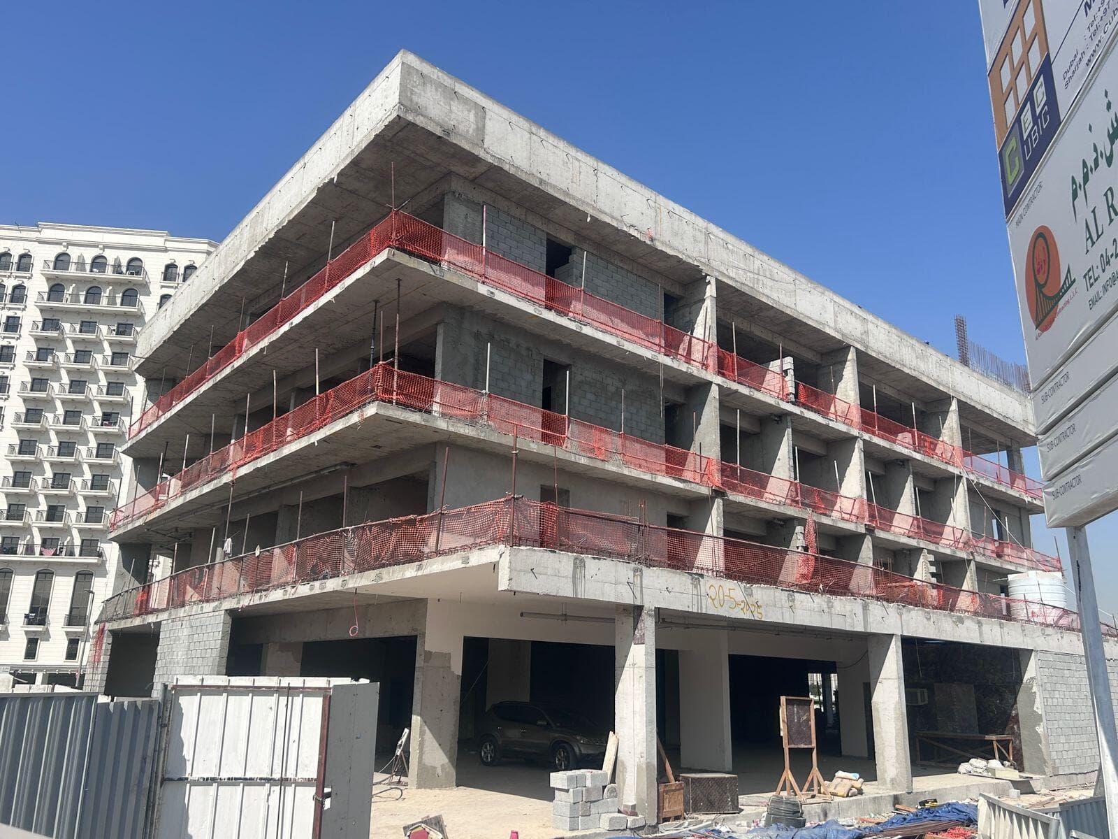 Lateral One - Construction