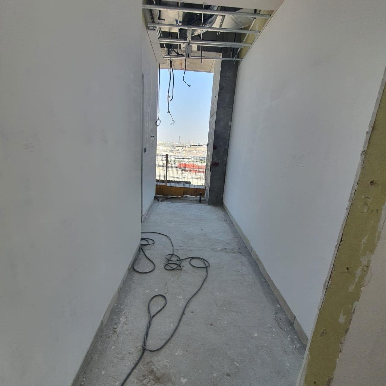 Burj Binghatti-Jacob&Co Residences - Construction