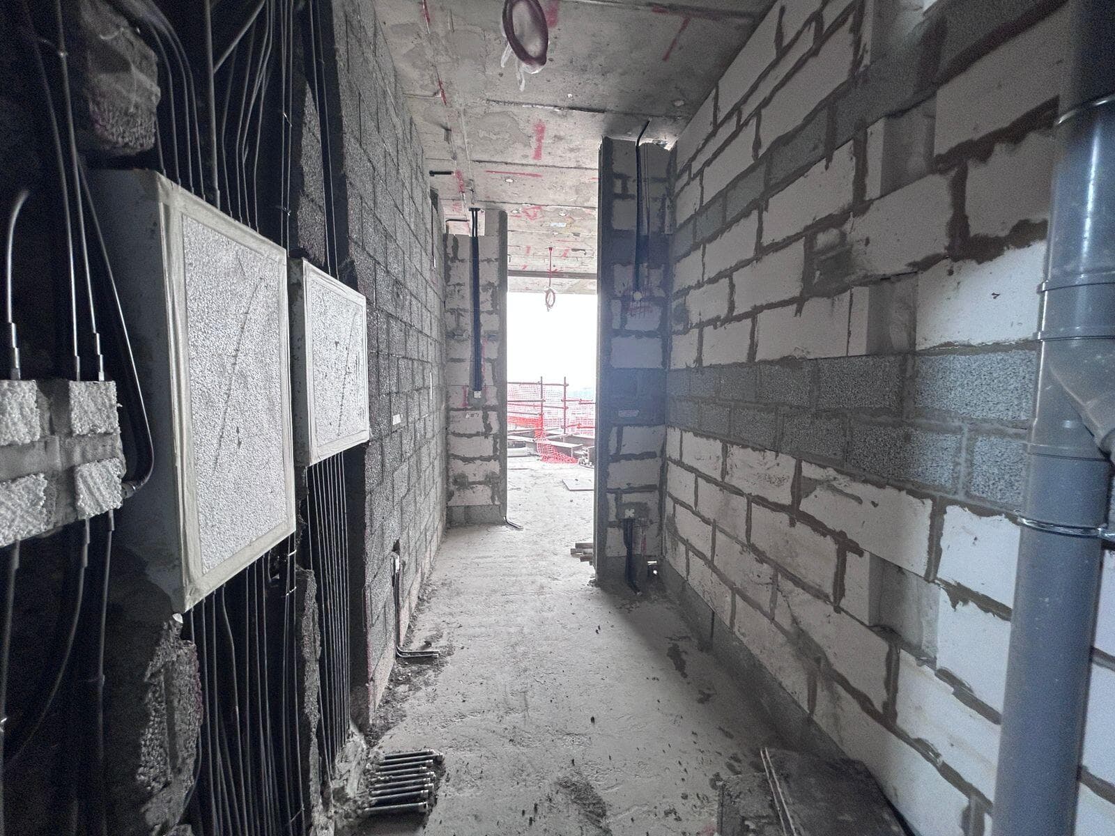 The Highbury - Construction