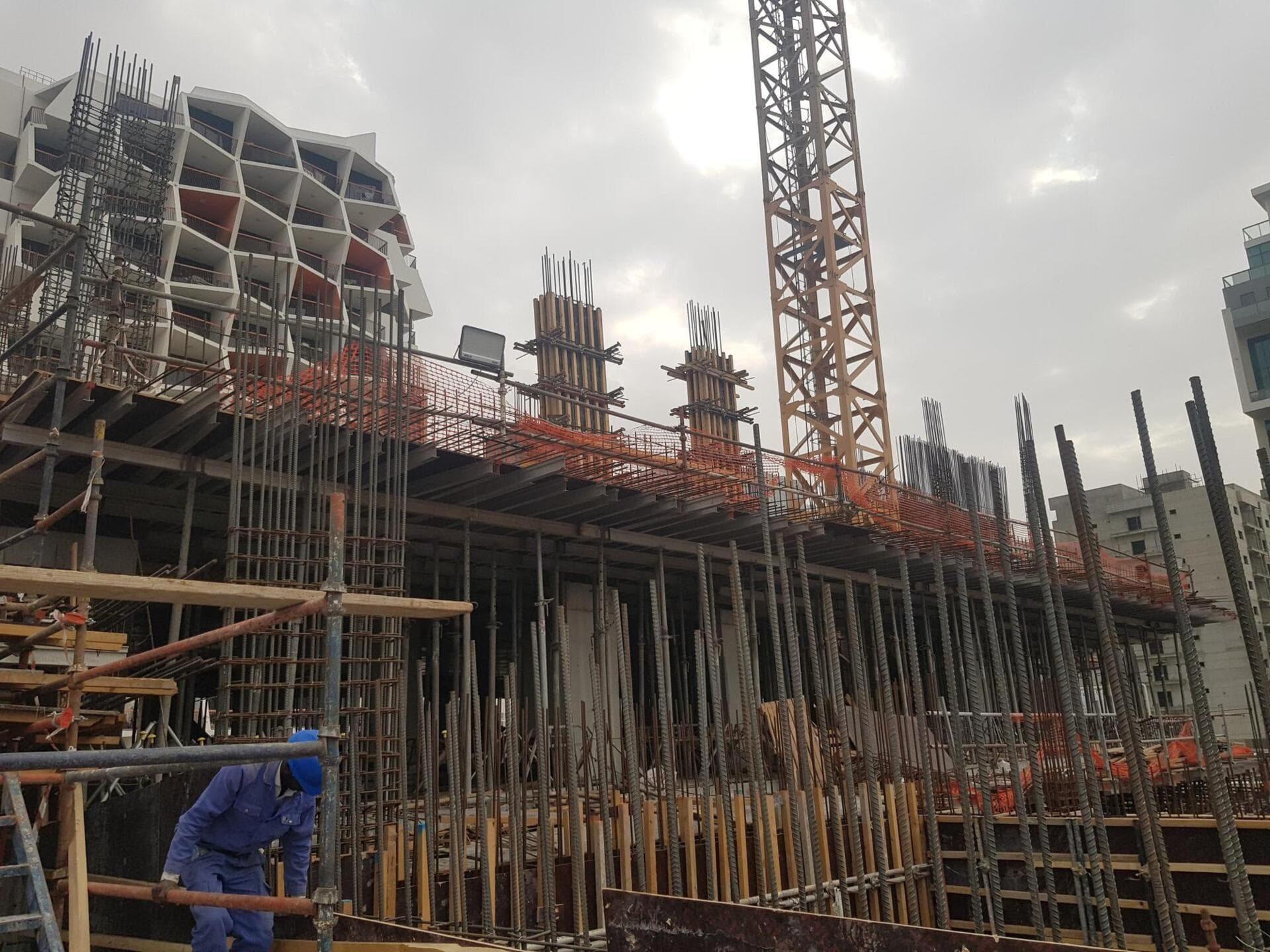 Aura Elite - Construction