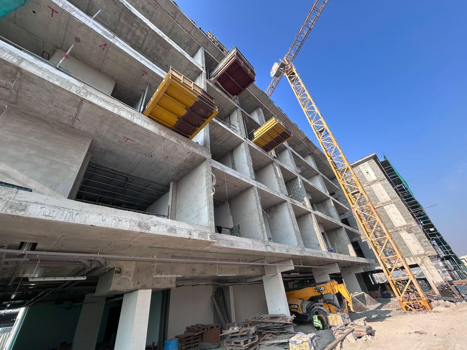 Views VII - Construction