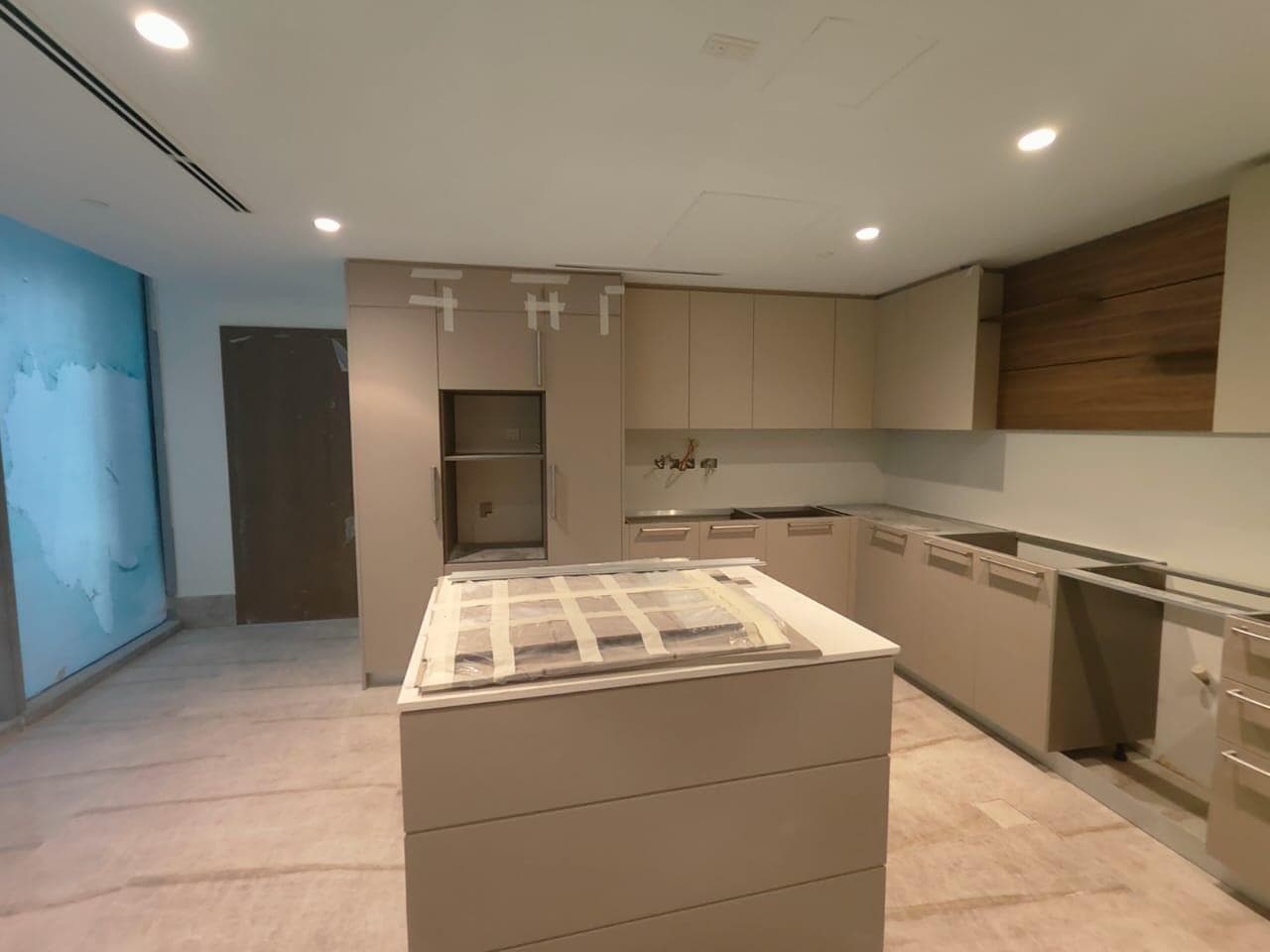 The Residence | Burj Khalifa - Construction