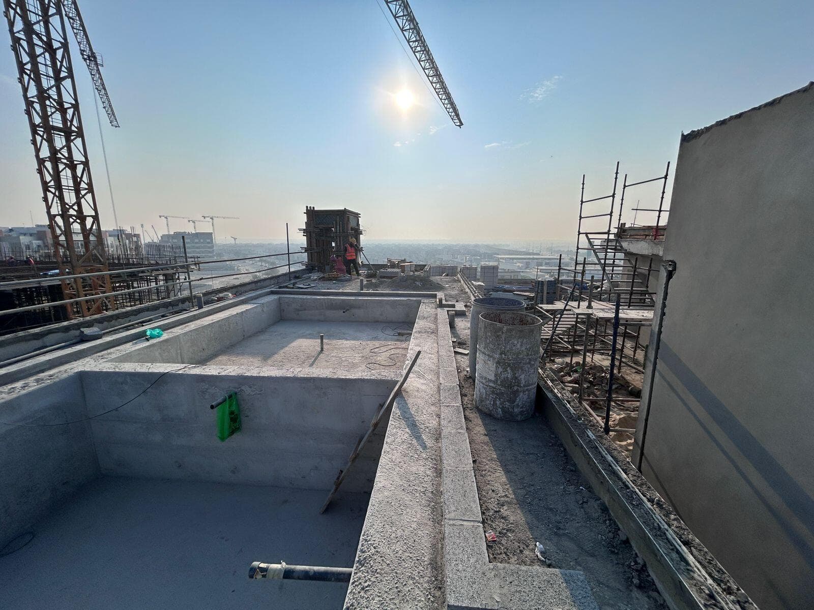 Views VII - Construction