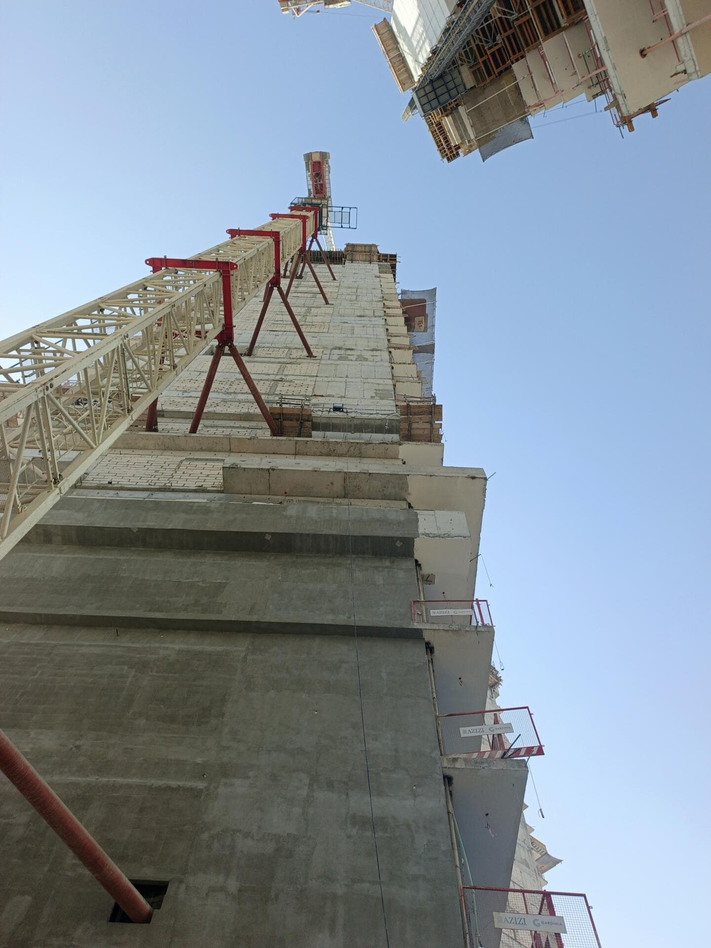 Riviera Reve - Construction